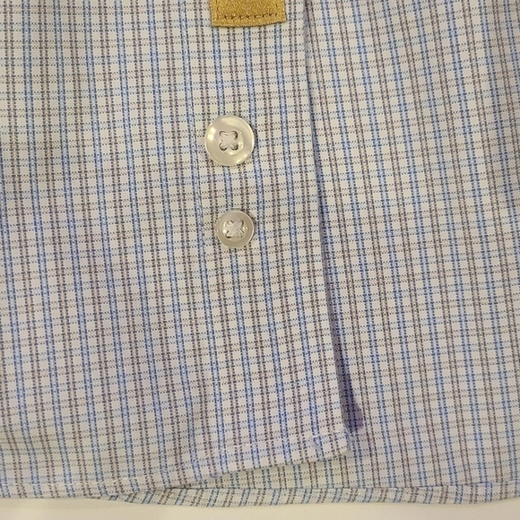 3/$20 Roundtree & Yorke Plaid Button-Up Shirt - Picture 5 of 7